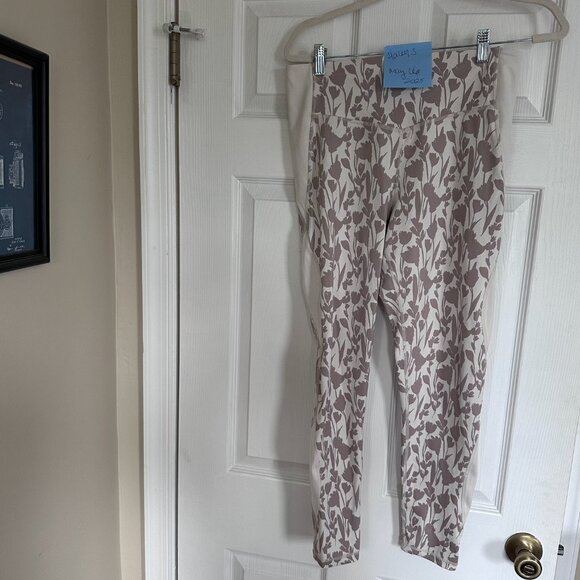 Senita Floral White/Cream Leggings with side pockets - Picture 2 of 3